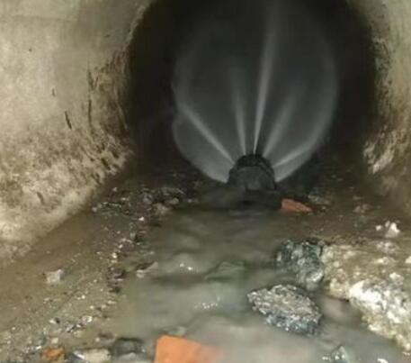 乌兰浩特市政管道清淤